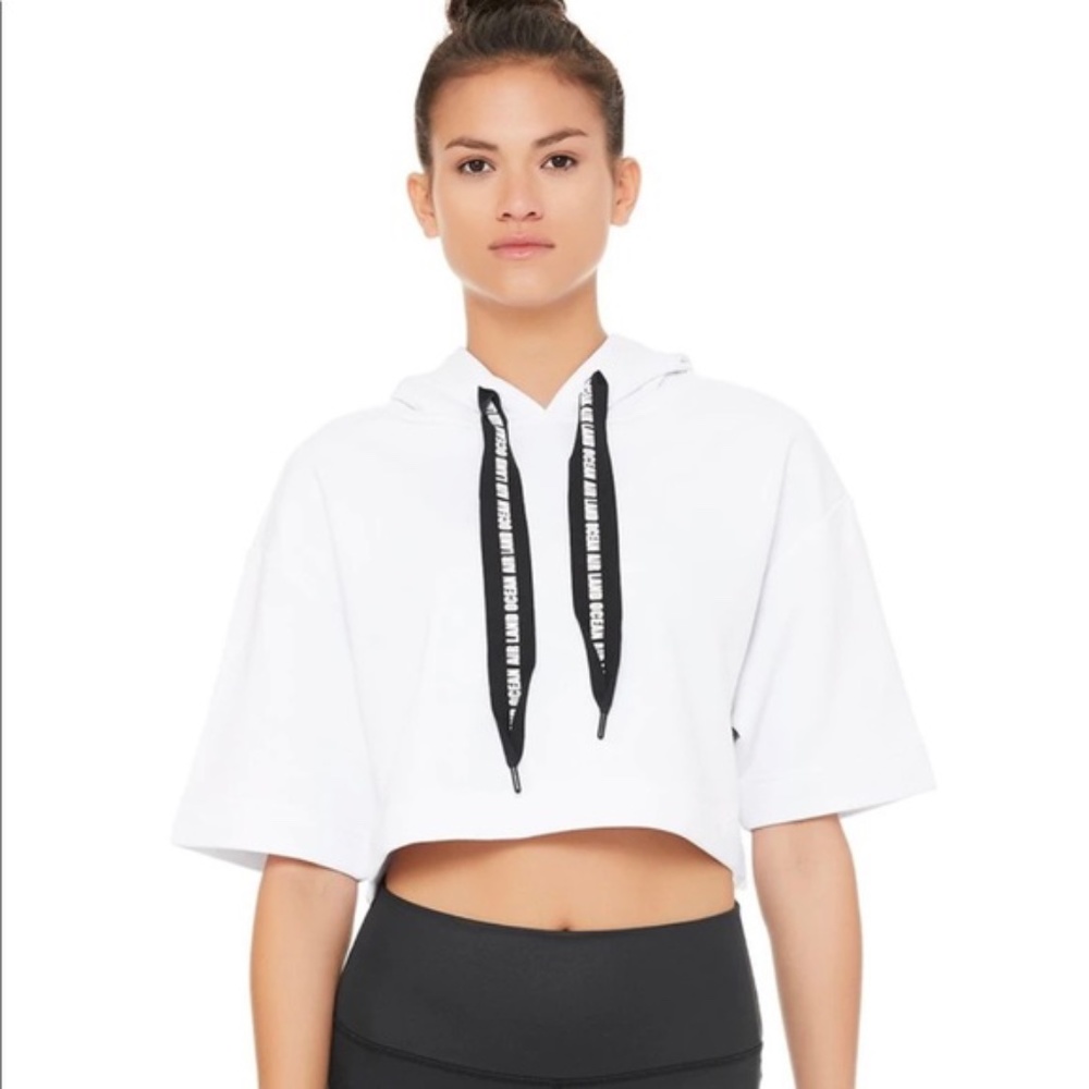 ALO Yoga Tops Cadence Black Cropped Pullover - S
